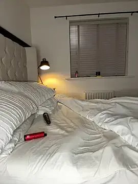 BELLABLACKXUK on StripChat 