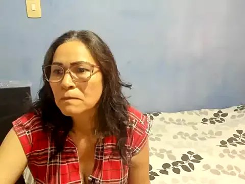 Freechat Carlaa-69 on StripChat