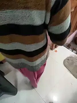 Group COUPLLE_VILLAGE on StripChat