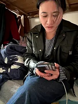 Freechat daaqnn on StripChat