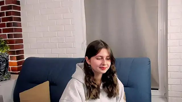 Freechat DanetteSaab on StripChat