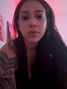 Freechat Danisaenz__ on StripChat