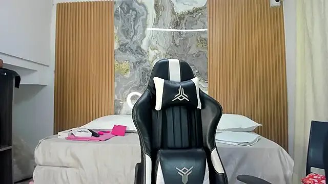 Freechat Danna_topless on StripChat