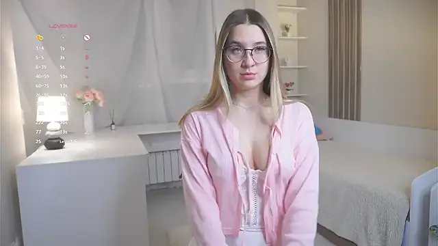 Freechat DarelleFaux on StripChat