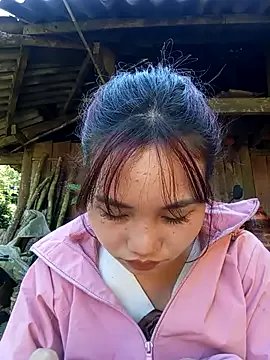 Freechat EllyBaby20 on StripChat