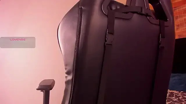 Freechat Emily_brown04 on StripChat