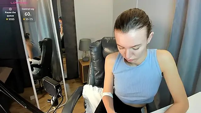 Freechat EvaToniz on StripChat