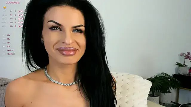 Freechat GiaInked on StripChat