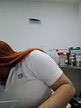 Freechat girl_redhead_bigtits on StripChat