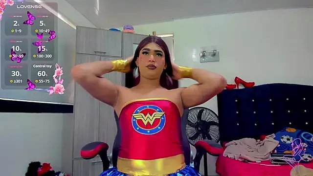 Freechat Hellen_moons__ on StripChat