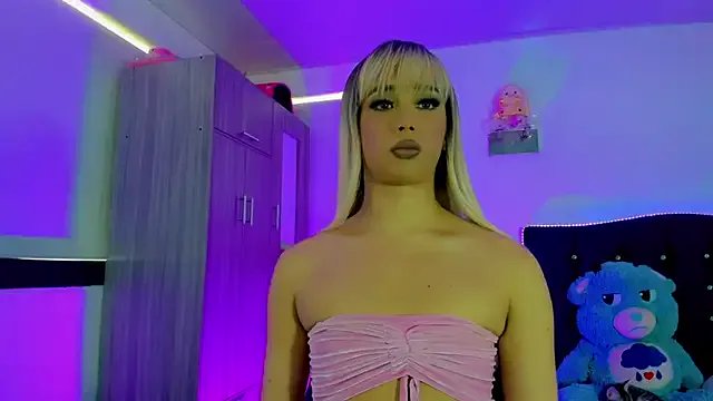 Freechat Hellen_moons__ on StripChat