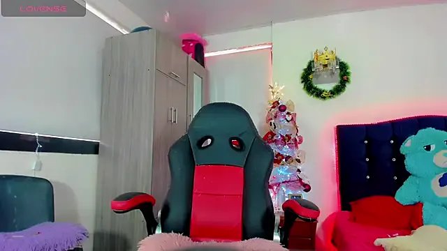 Freechat Hellen_moons__ on StripChat