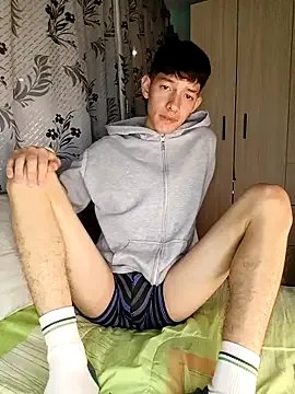 Freechat heyy_noah11 on StripChat