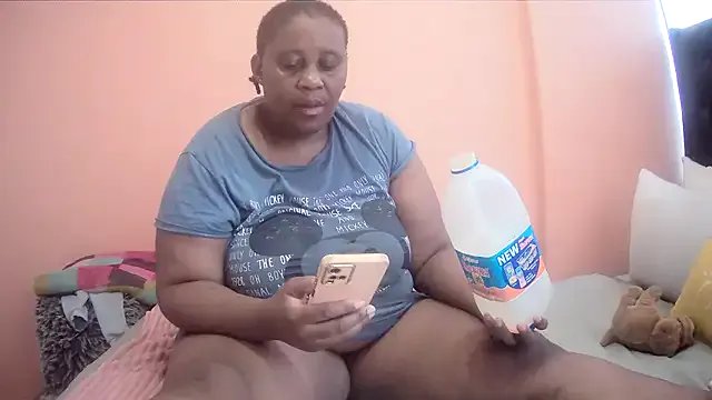 Freechat HUGEASSXXXXX on StripChat