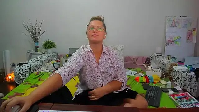 Freechat IamYourNarcotic on StripChat