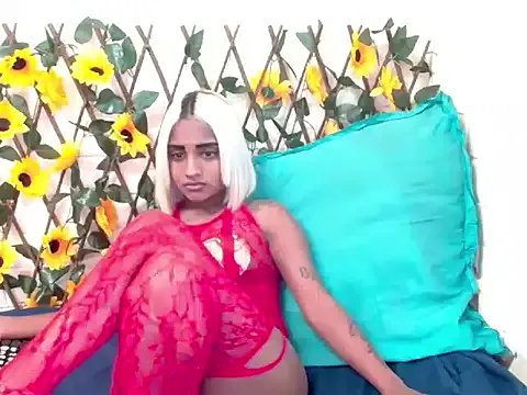 Freechat IndianSumaya69 on StripChat