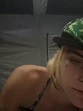 Freechat ittybittymeryssa on StripChat