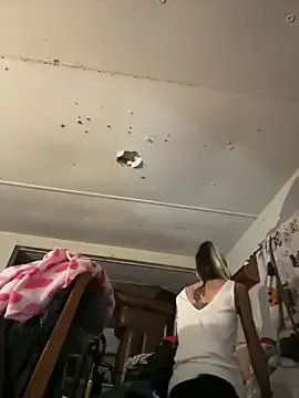 Freechat ittybittymeryssa on StripChat