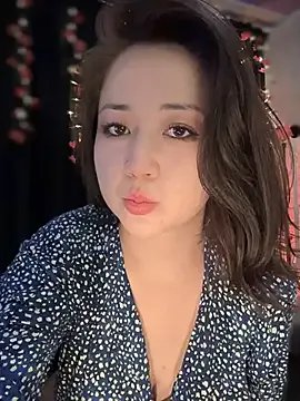 Freechat JoyFulLicss on StripChat