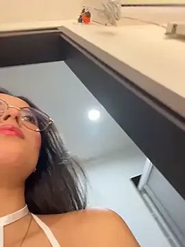 Freechat Juanita-Diaz on StripChat