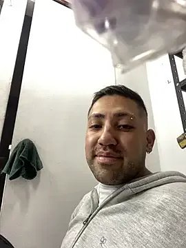 Freechat JuanZapata33 on StripChat