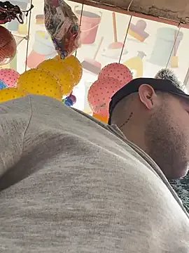 Freechat JuanZapata33 on StripChat