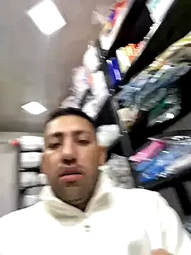 Freechat JuanZapata33 on StripChat