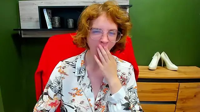 Freechat juicyPenny on StripChat