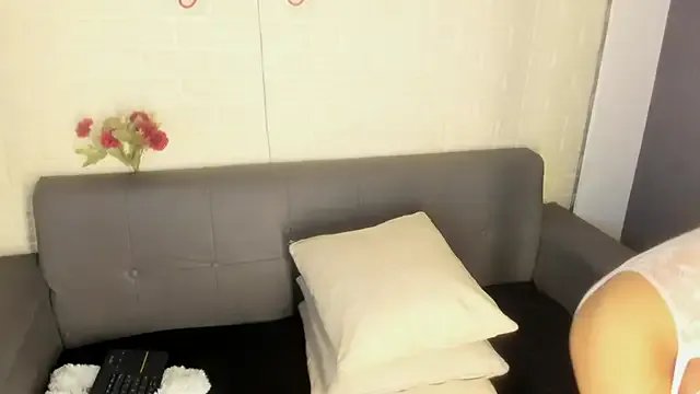 Freechat karina_gomez_18 on StripChat