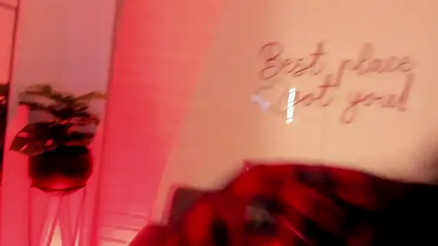 Freechat karina_gomez_18 on StripChat