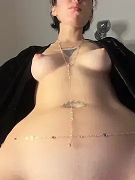 Freechat kikidoll on StripChat