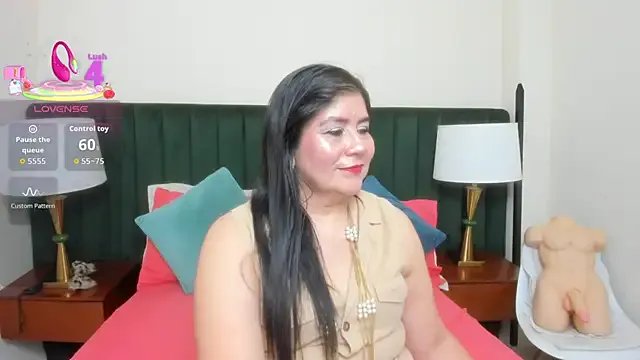 Freechat kiraGeiner on StripChat