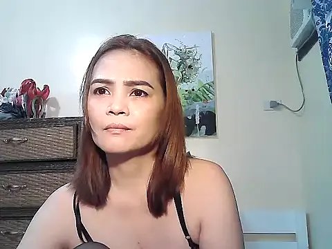 Kisses-13 on StripChat 