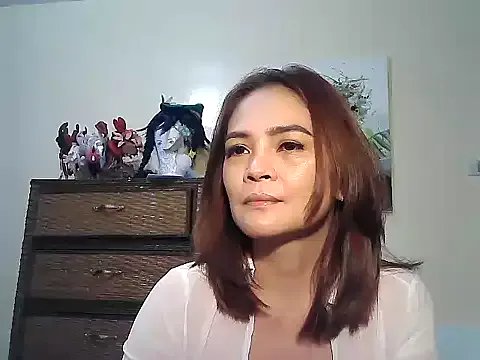 Kisses-13 on StripChat 