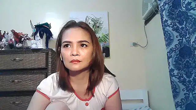 Kisses-13 on StripChat 