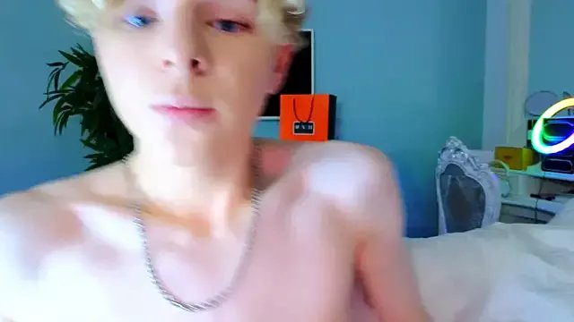 Freechat Kudi_Minnt on StripChat