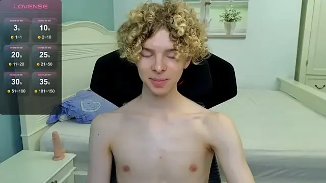 Freechat Kudi_Minnt on StripChat