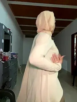 Freechat lalilamassu1 on StripChat