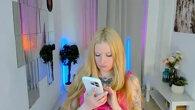 Freechat Laly_Peach on StripChat