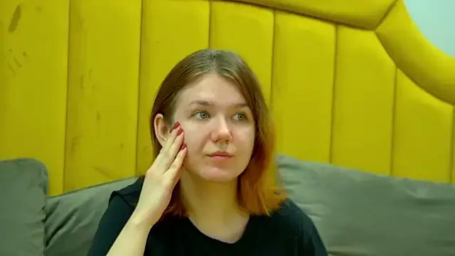 Freechat LessySmith on StripChat