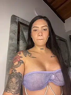 Freechat liahouses on StripChat