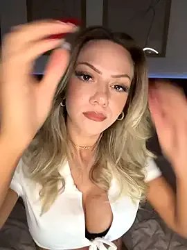 Freechat LinaLux on StripChat