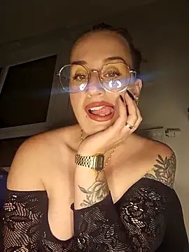 Freechat Lindsay_00off on StripChat