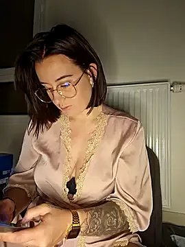 Freechat Lindsay_00off on StripChat