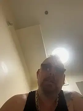 Littledick007007 on StripChat 