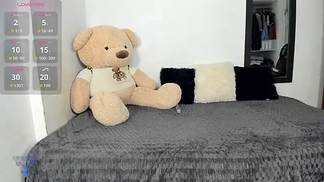 Freechat LittleParker on StripChat