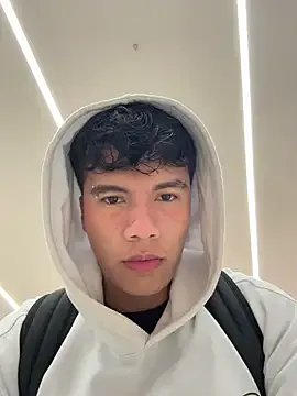 Freechat Logan_smith1 on StripChat