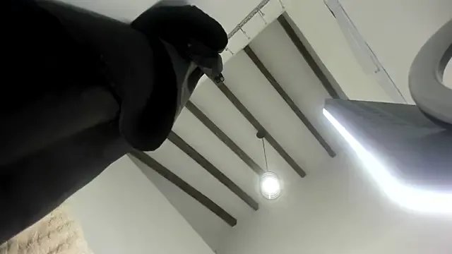 Lola_Blondie on StripChat 