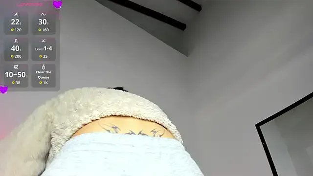 Lola_Blondie on StripChat 