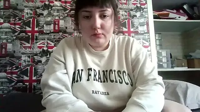 Lynylou on StripChat